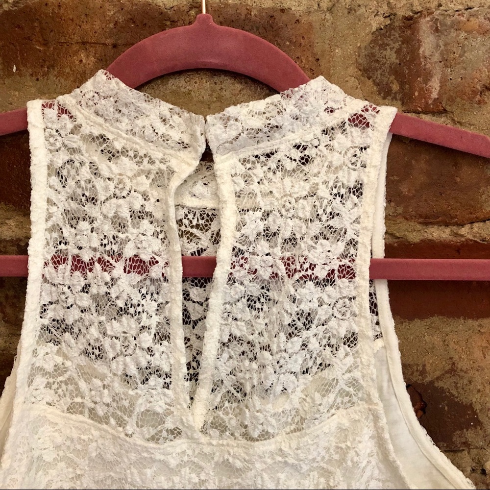 Abercrombie white lace crop top size S - Picture 3 of 4